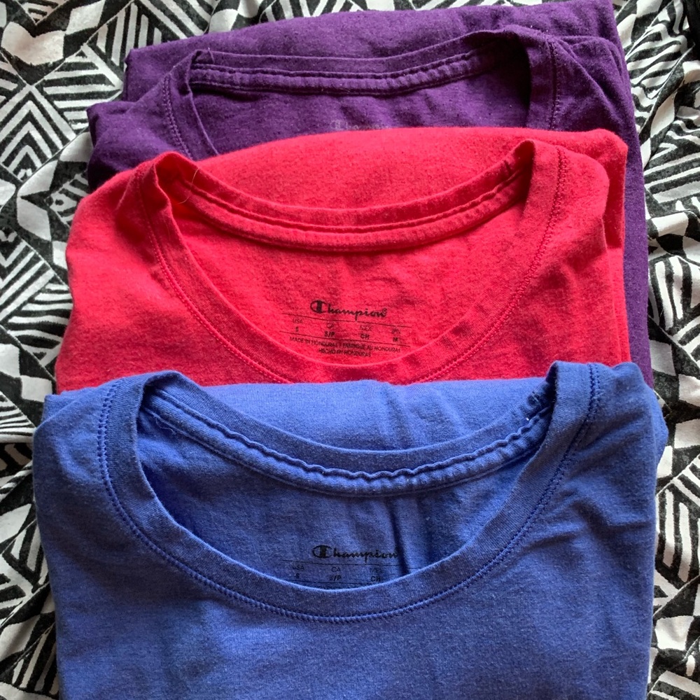 Bundle of 3 Champion long-sleeve T-shirts